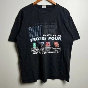 NCAA Frozen Four 2000 Black Graphic Tee